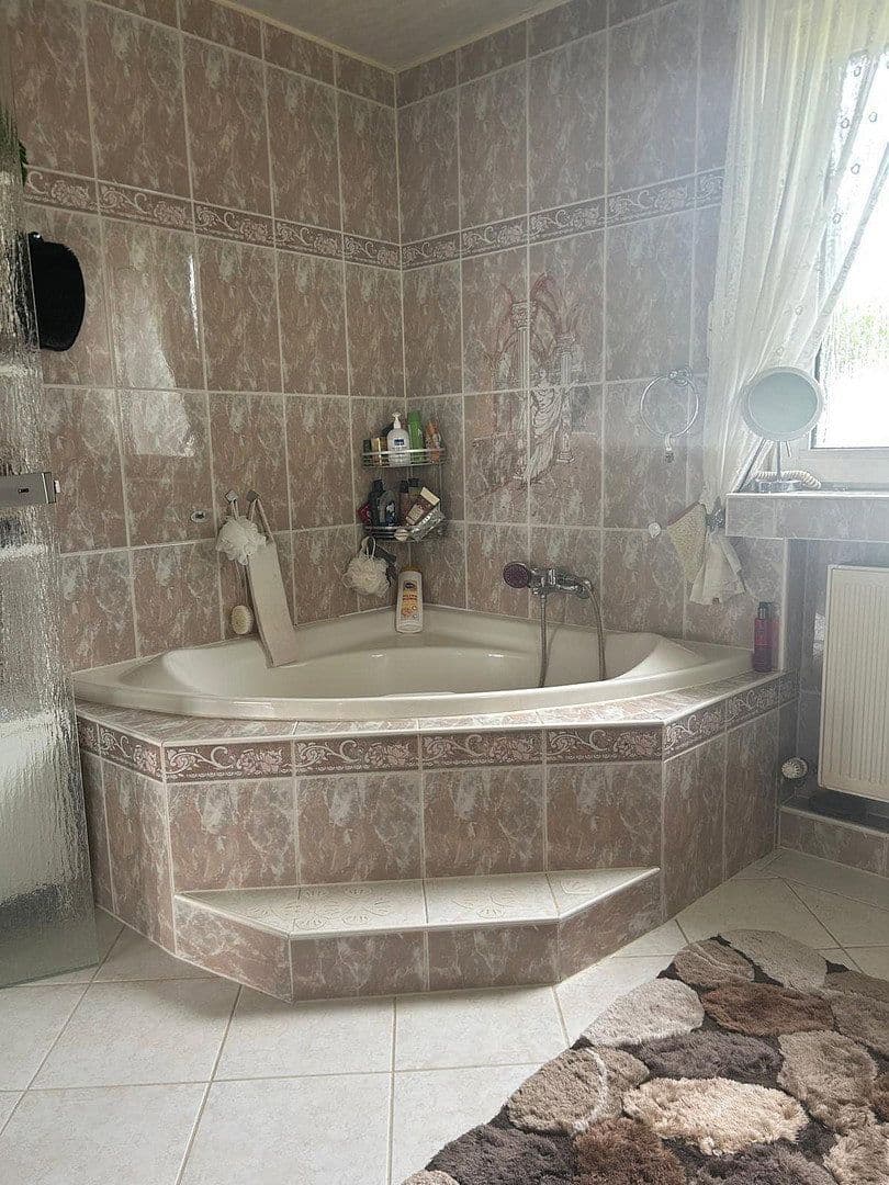Predaj domu 94 m², pozemek 464 m², Köln, Severné Porýnie - Westfálsko Predaj domu 94 m², pozemek 464 m², Köln, Severné Porýnie - Westfálsko