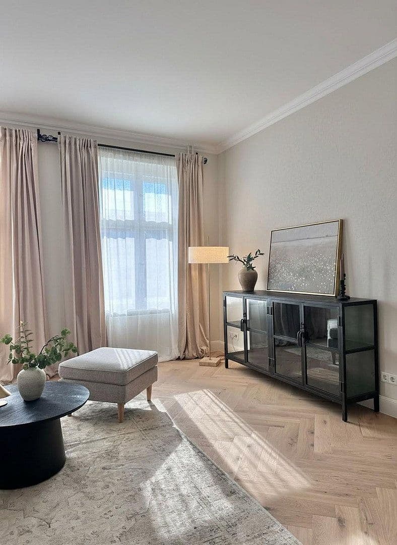 Predaj bytu 3-izbový 74 m², Schloßstrasse 38, Berlin-Charlottenburg, Berlín Predaj bytu 3-izbový 74 m², Schloßstrasse 38, Berlin-Charlottenburg, Berlín