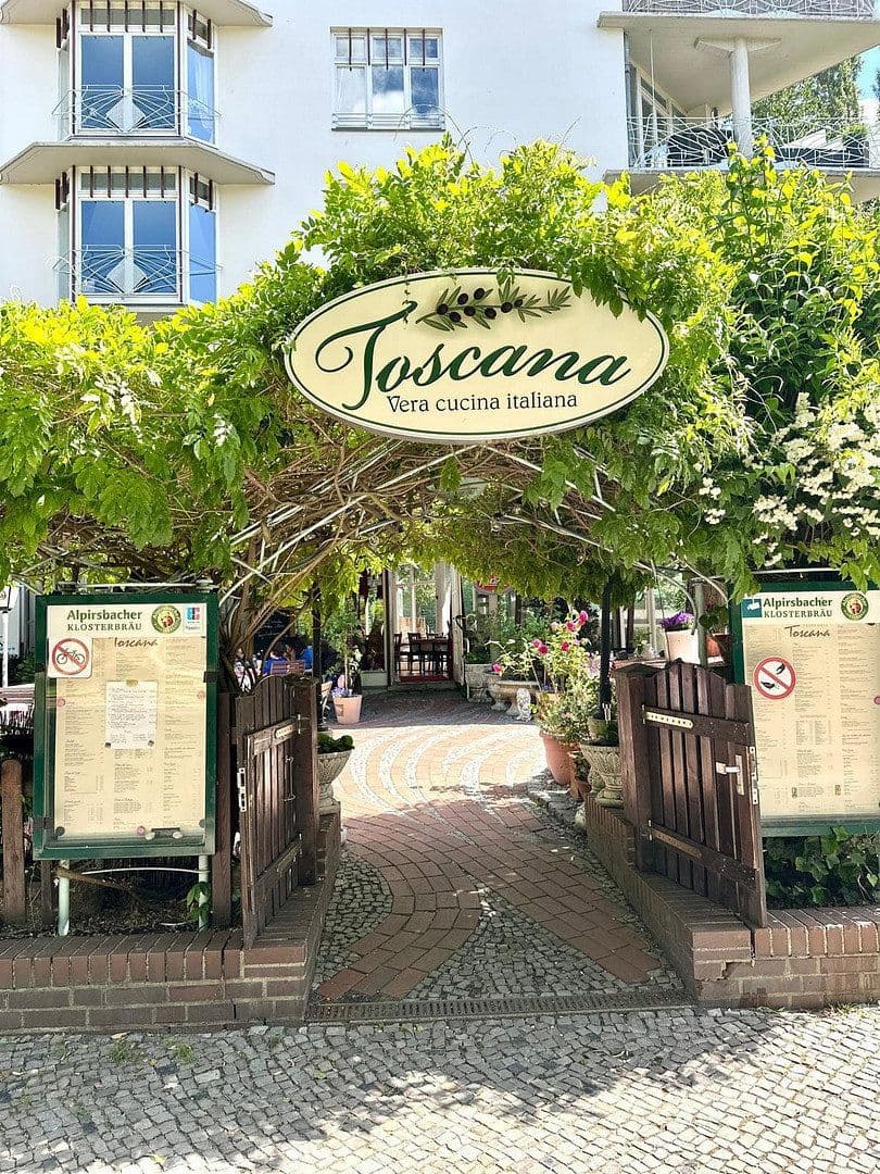 Predaj bytu 3-izbový 74 m², Schloßstrasse 38, Berlin-Charlottenburg, Berlín Predaj bytu 3-izbový 74 m², Schloßstrasse 38, Berlin-Charlottenburg, Berlín