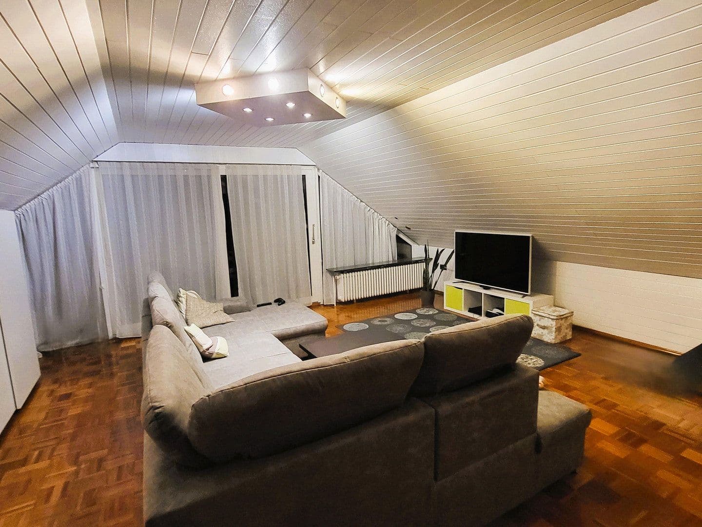 Predaj domu 183 m², pozemek 996 m², Osnabrück, Dolné Sasko Predaj domu 183 m², pozemek 996 m², Osnabrück, Dolné Sasko