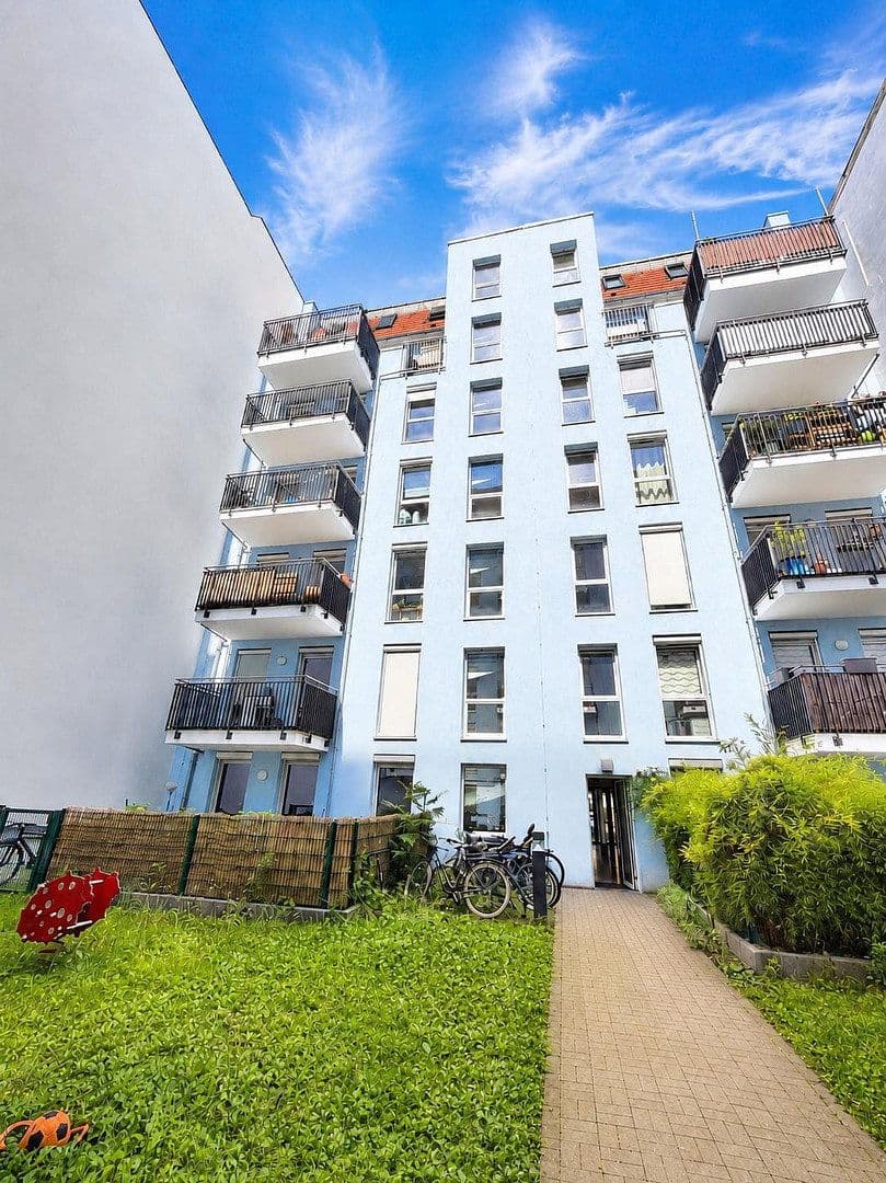 Predaj bytu 3-izbový 72 m², Gürtelstr., Berlin, Berlín Predaj bytu 3-izbový 72 m², Gürtelstr., Berlin, Berlín