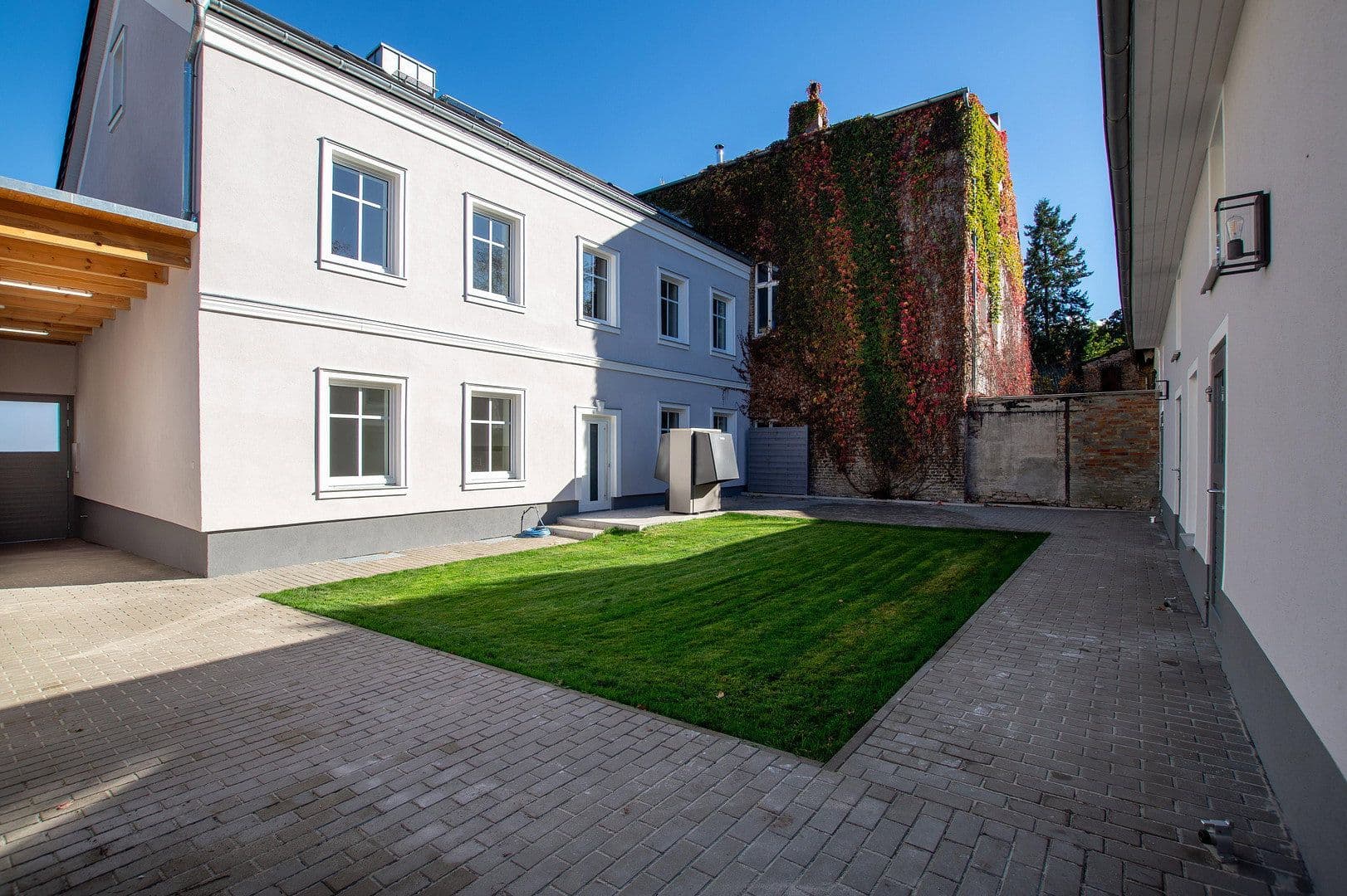 Predaj domu 250 m², pozemek 430 m², Potsdamer Str. 104, Potsdam, Brandenbursko Predaj domu 250 m², pozemek 430 m², Potsdamer Str. 104, Potsdam, Brandenbursko