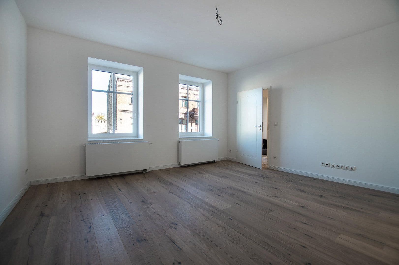 Predaj domu 250 m², pozemek 430 m², Potsdamer Str. 104, Potsdam, Brandenbursko Predaj domu 250 m², pozemek 430 m², Potsdamer Str. 104, Potsdam, Brandenbursko