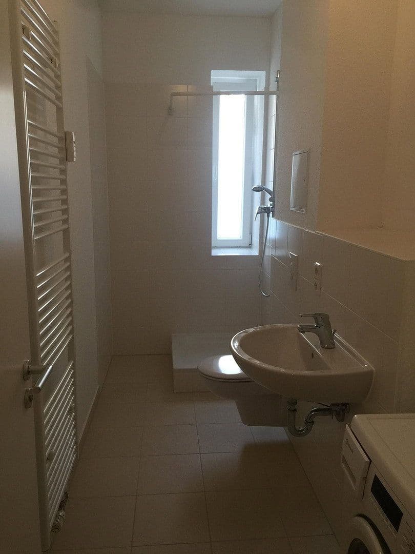 Prenájom bytu 1-izbový 40 m², Magdalenenstraße 21, Berlin, Berlín Prenájom bytu 1-izbový 40 m², Magdalenenstraße 21, Berlin, Berlín