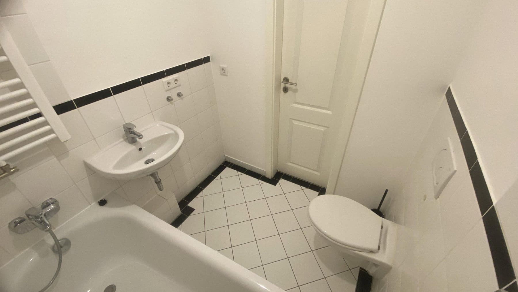 Prenájom bytu 3-izbový 61 m², Vordere Ledergasse 0, Nürnberg, Bavorsko Prenájom bytu 3-izbový 61 m², Vordere Ledergasse 0, Nürnberg, Bavorsko