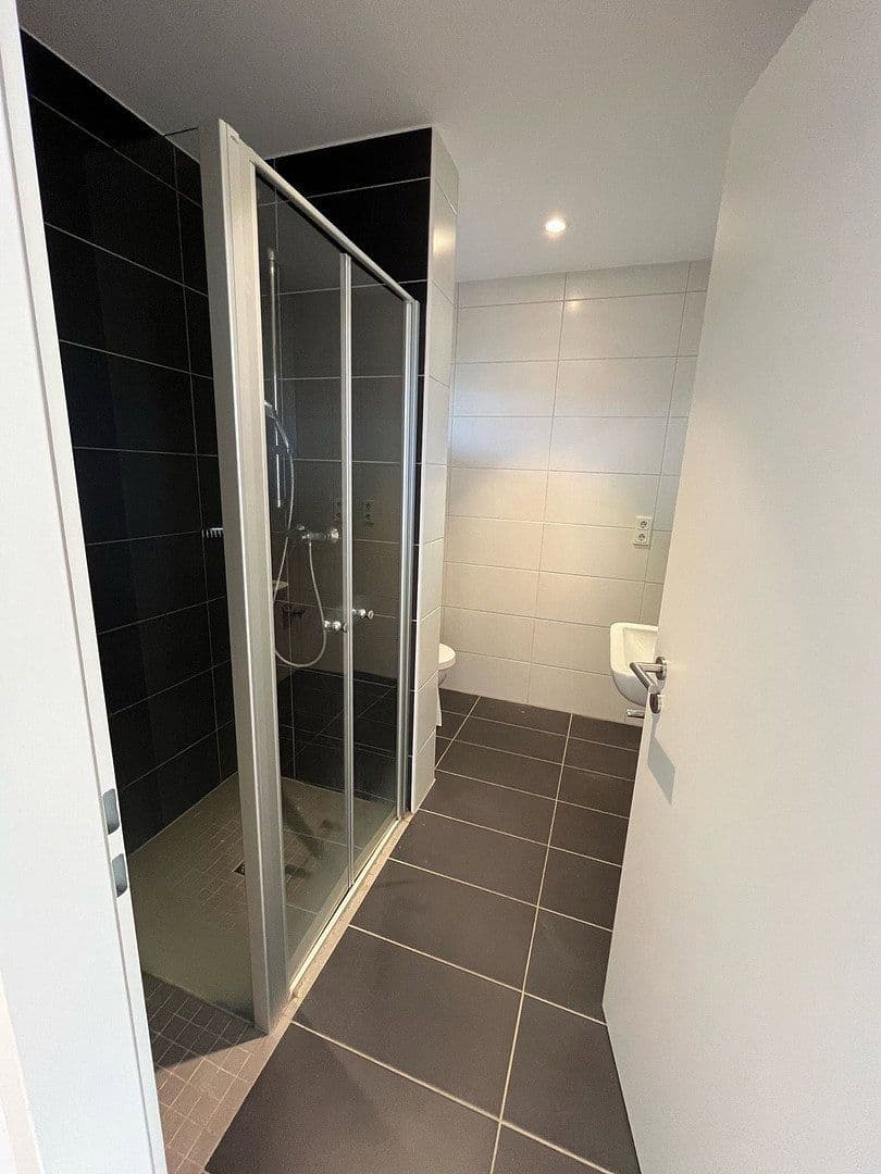 Prenájom bytu 1-izbový 39 m², Robert-Schuman-Allee 18, Trier, Porýnie-Falcko Prenájom bytu 1-izbový 39 m², Robert-Schuman-Allee 18, Trier, Porýnie-Falcko