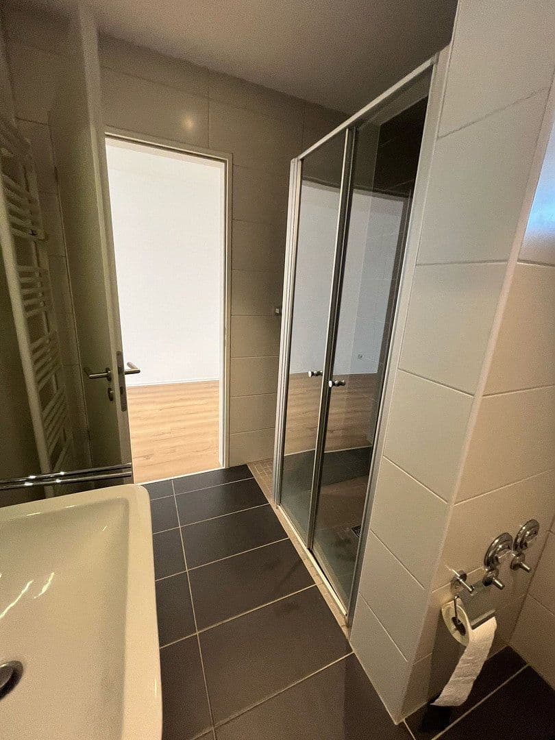 Prenájom bytu 1-izbový 39 m², Robert-Schuman-Allee 18, Trier, Porýnie-Falcko Prenájom bytu 1-izbový 39 m², Robert-Schuman-Allee 18, Trier, Porýnie-Falcko