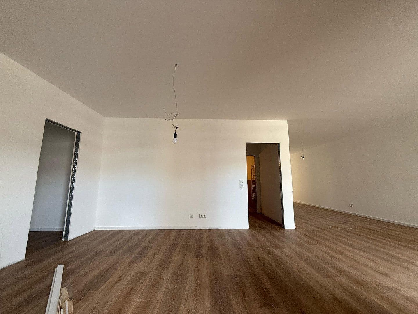 Prenájom bytu 3-izbový 102 m², Kölner Platz 2, Troisdorf, Severné Porýnie - Westfálsko Prenájom bytu 3-izbový 102 m², Kölner Platz 2, Troisdorf, Severné Porýnie - Westfálsko