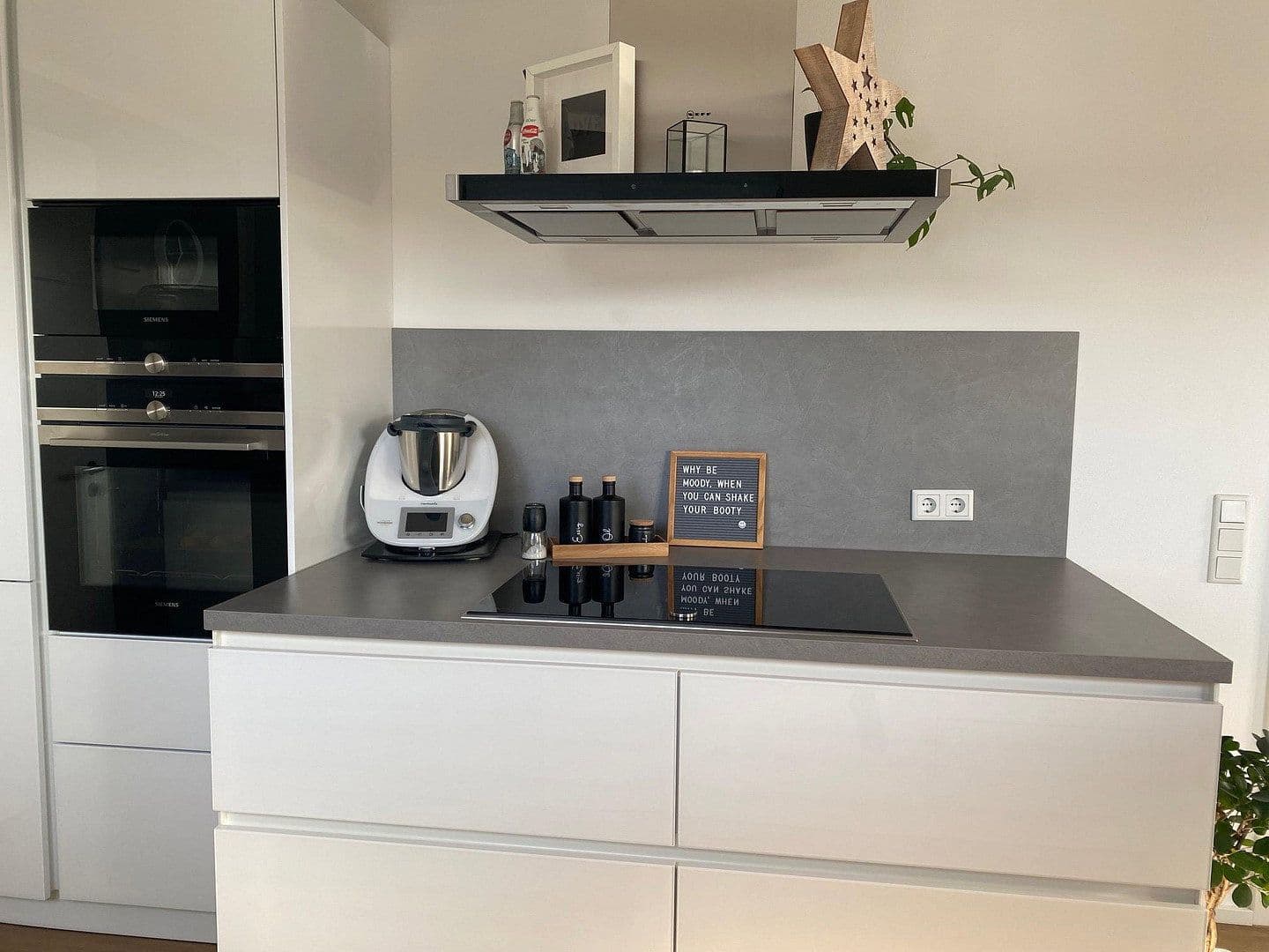 Predaj bytu 4-izbový 120 m², Marktstraße 10, Kipfenberg, Bavorsko Predaj bytu 4-izbový 120 m², Marktstraße 10, Kipfenberg, Bavorsko