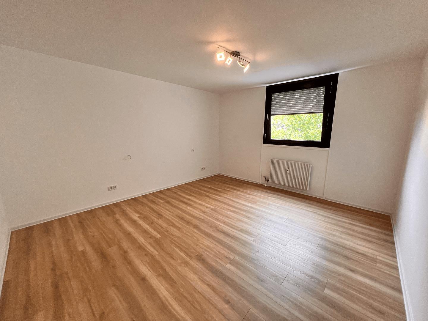 Prenájom bytu 3-izbový 94 m², Elsa/Brändströmsrtr 74, Nürnberg, Bavorsko Prenájom bytu 3-izbový 94 m², Elsa/Brändströmsrtr 74, Nürnberg, Bavorsko