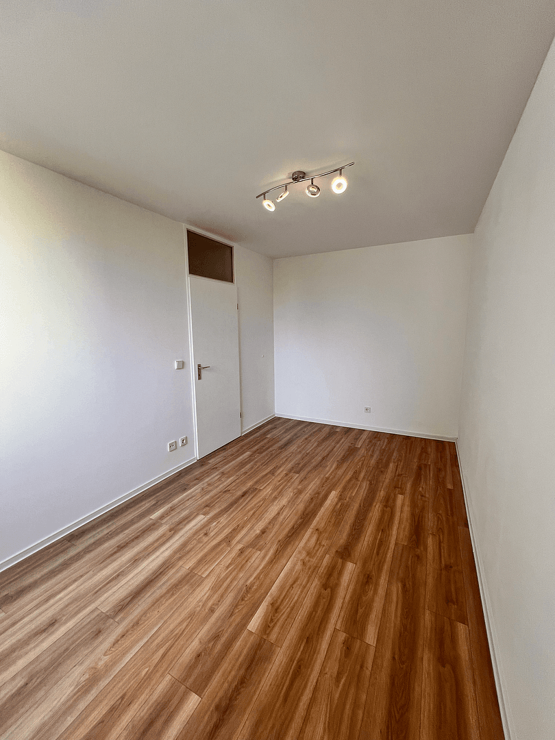 Prenájom bytu 3-izbový 94 m², Elsa/Brändströmsrtr 74, Nürnberg, Bavorsko Prenájom bytu 3-izbový 94 m², Elsa/Brändströmsrtr 74, Nürnberg, Bavorsko