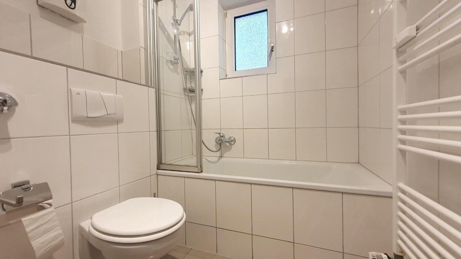 Prenájom bytu 2-izbový 62 m², Escherstraße 60, Köln, Severné Porýnie - Westfálsko Prenájom bytu 2-izbový 62 m², Escherstraße 60, Köln, Severné Porýnie - Westfálsko