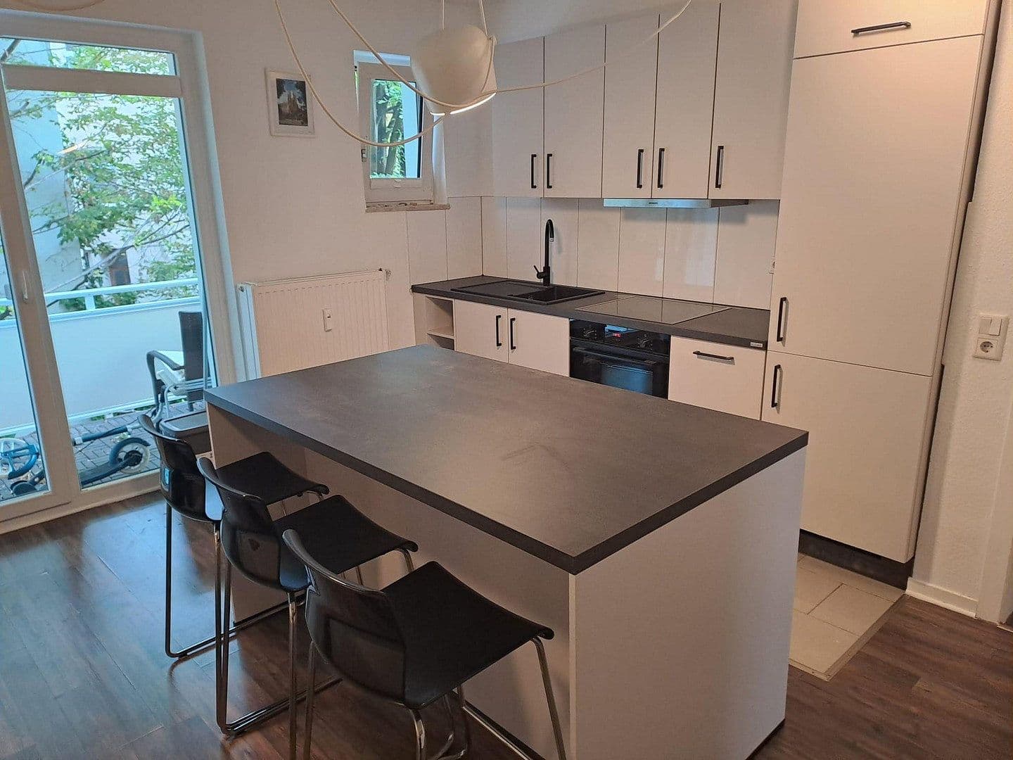 Prenájom bytu 2-izbový 62 m², Escherstraße 60, Köln, Severné Porýnie - Westfálsko Prenájom bytu 2-izbový 62 m², Escherstraße 60, Köln, Severné Porýnie - Westfálsko
