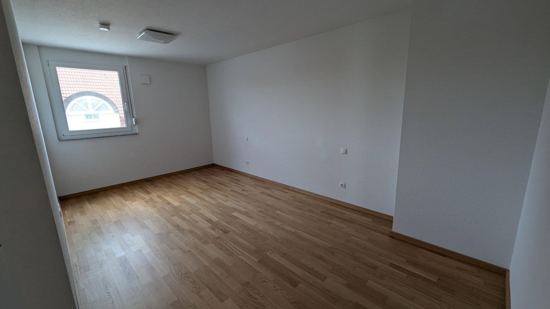 Predaj bytu 3-izbový 91 m², Herrenberg, Bádensko-Wurttembersko Predaj bytu 3-izbový 91 m², Herrenberg, Bádensko-Wurttembersko