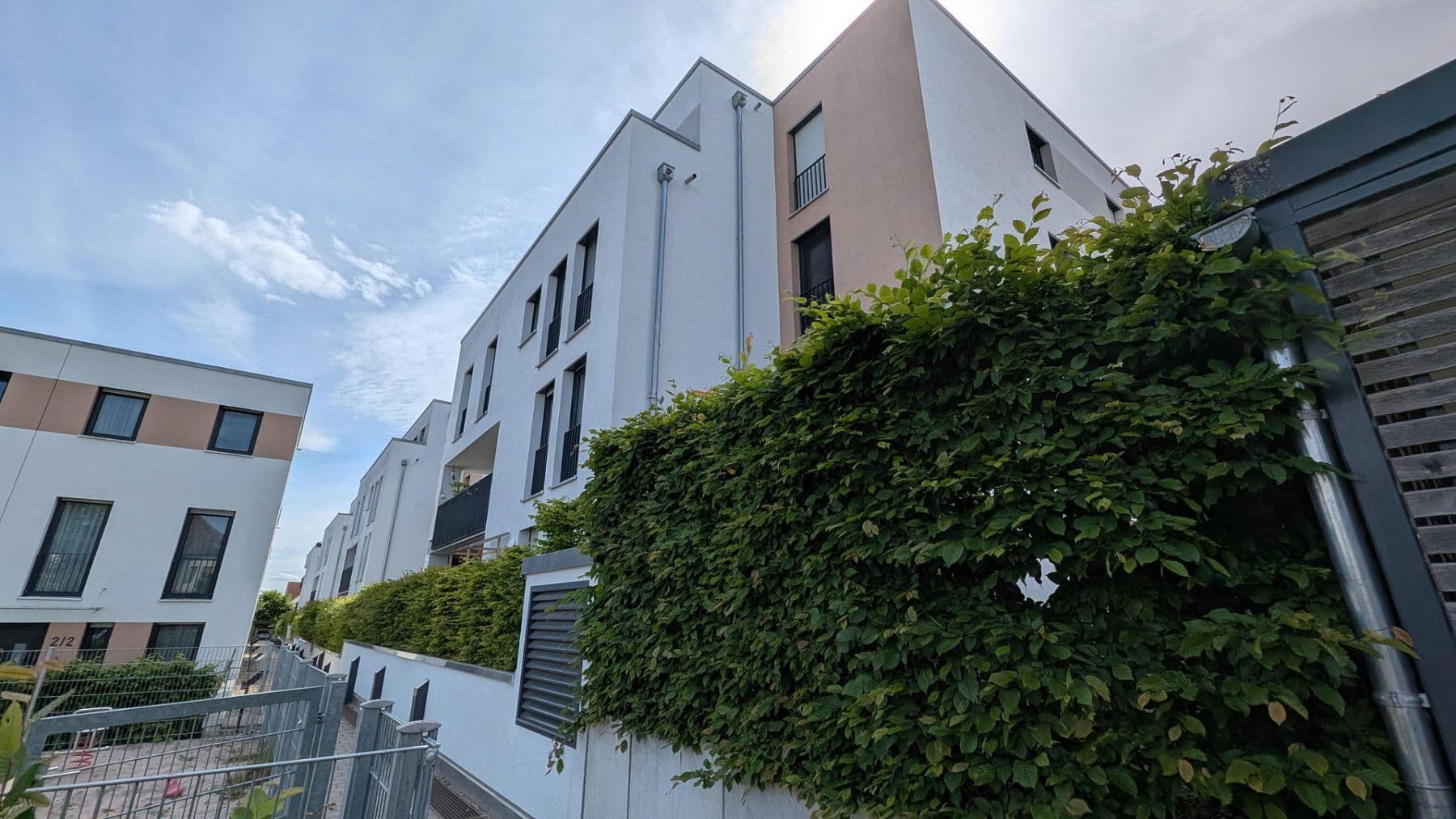 Predaj bytu 3-izbový 91 m², Herrenberg, Bádensko-Wurttembersko Predaj bytu 3-izbový 91 m², Herrenberg, Bádensko-Wurttembersko
