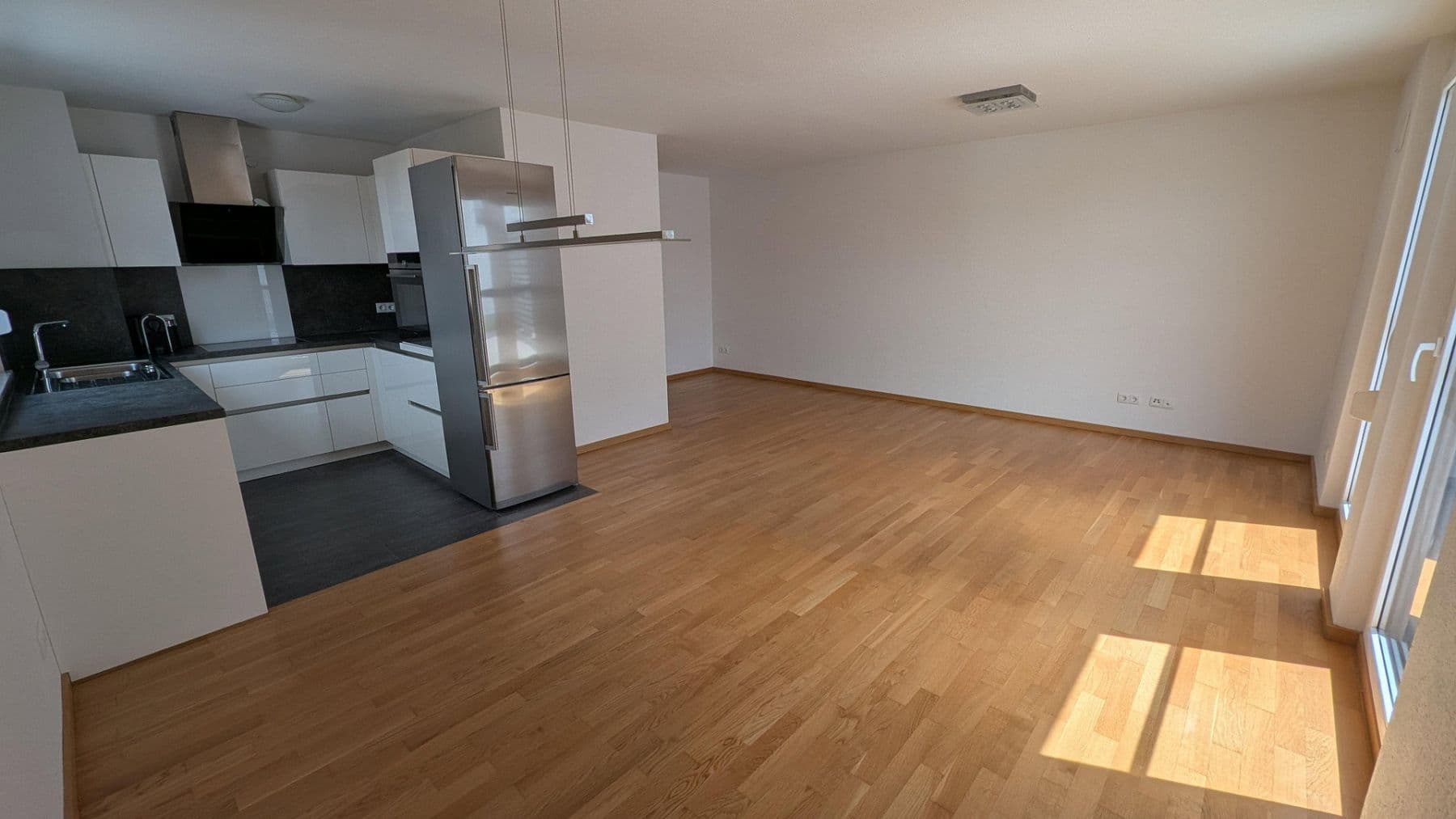 Predaj bytu 3-izbový 91 m², Herrenberg, Bádensko-Wurttembersko Predaj bytu 3-izbový 91 m², Herrenberg, Bádensko-Wurttembersko