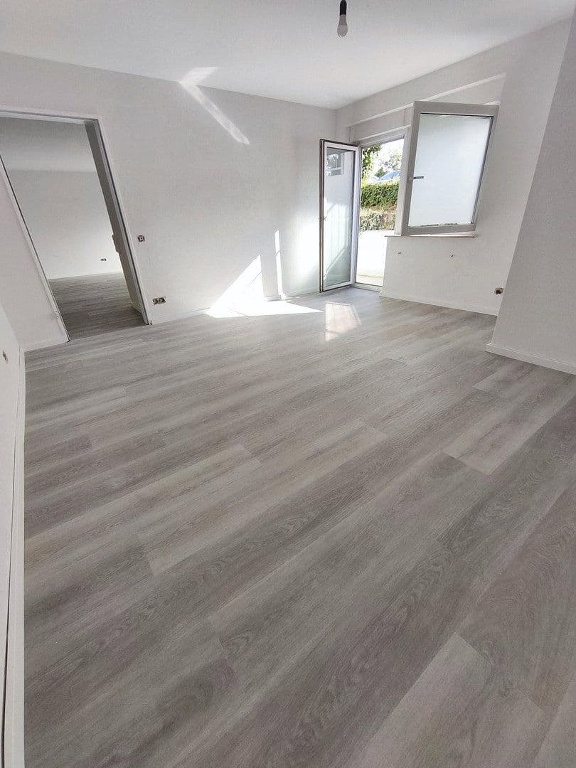 Prenájom bytu 2-izbový 63 m², March, Bádensko-Wurttembersko Prenájom bytu 2-izbový 63 m², March, Bádensko-Wurttembersko