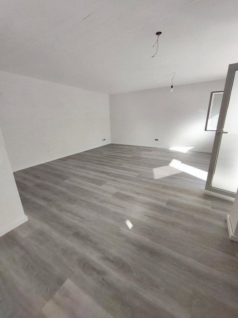 Prenájom bytu 2-izbový 63 m², March, Bádensko-Wurttembersko Prenájom bytu 2-izbový 63 m², March, Bádensko-Wurttembersko