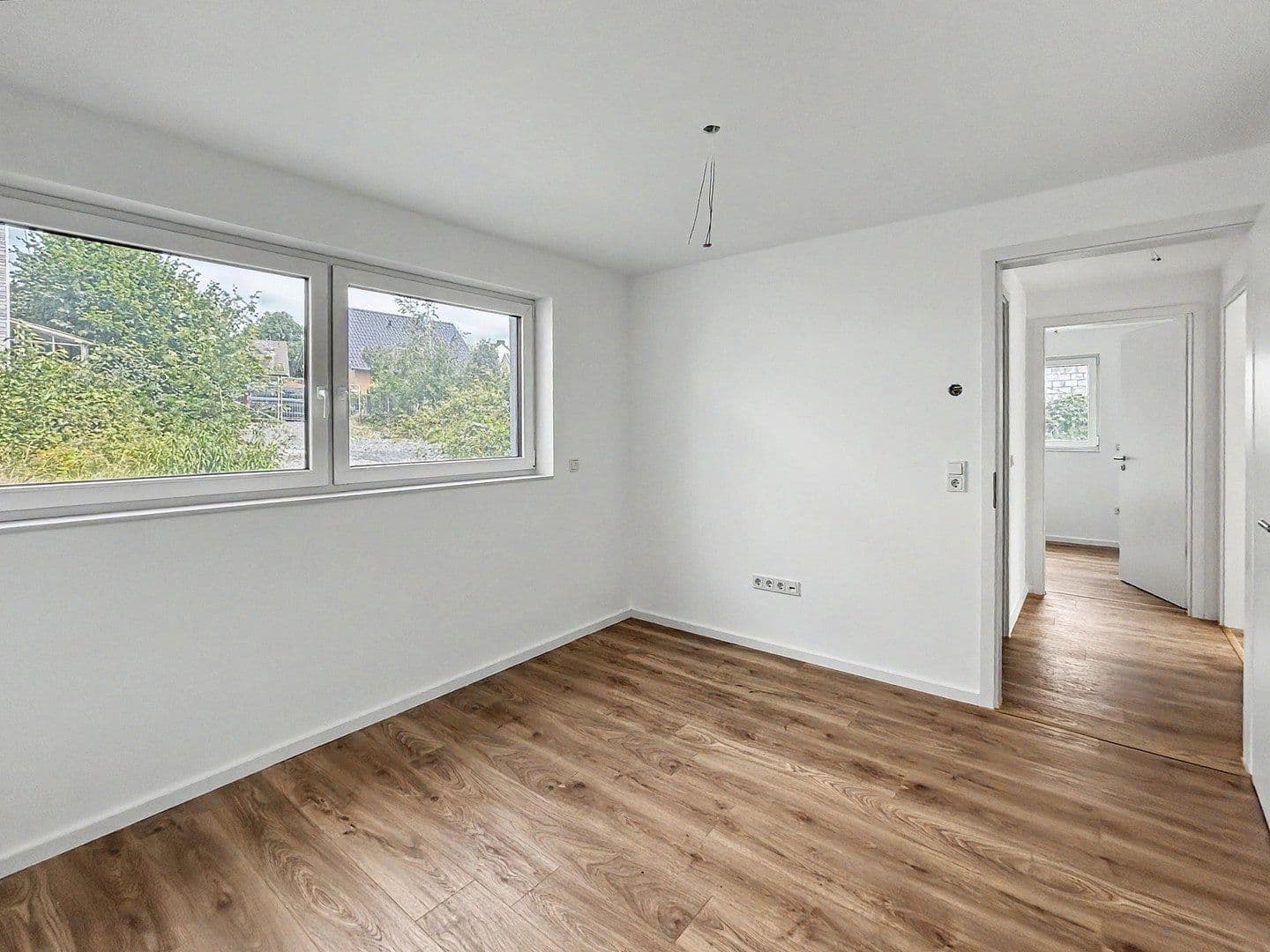 Prenájom bytu 2-izbový 78 m², Siegburg, Severné Porýnie - Westfálsko Prenájom bytu 2-izbový 78 m², Siegburg, Severné Porýnie - Westfálsko