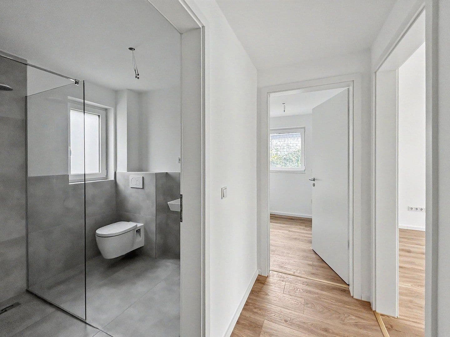 Prenájom bytu 2-izbový 78 m², Siegburg, Severné Porýnie - Westfálsko Prenájom bytu 2-izbový 78 m², Siegburg, Severné Porýnie - Westfálsko