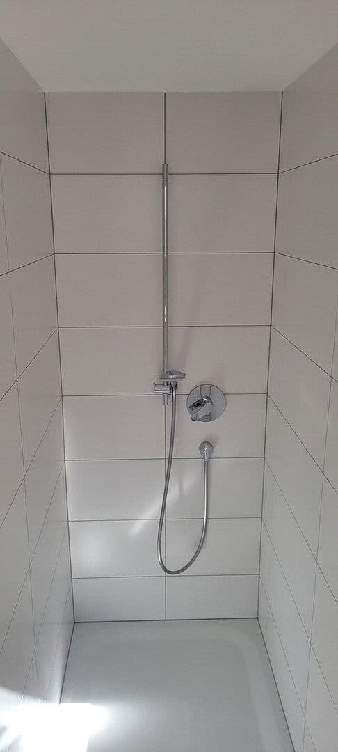 Prenájom bytu 3-izbový 86 m², Talstraße 109, Esslingen am Neckar, Bádensko-Wurttembersko Prenájom bytu 3-izbový 86 m², Talstraße 109, Esslingen am Neckar, Bádensko-Wurttembersko