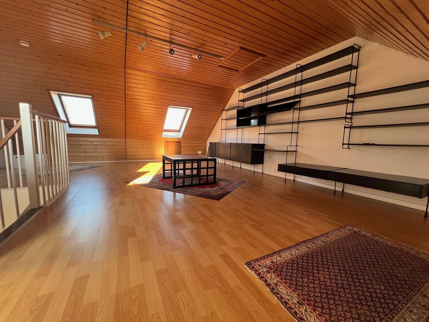 Prenájom domu 138 m², pozemek 192 m², Kiel, Šlezvicko-Holštajnsko Prenájom domu 138 m², pozemek 192 m², Kiel, Šlezvicko-Holštajnsko
