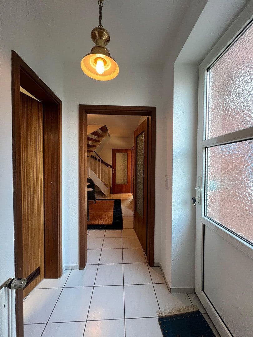 Prenájom domu 138 m², pozemek 192 m², Kiel, Šlezvicko-Holštajnsko Prenájom domu 138 m², pozemek 192 m², Kiel, Šlezvicko-Holštajnsko