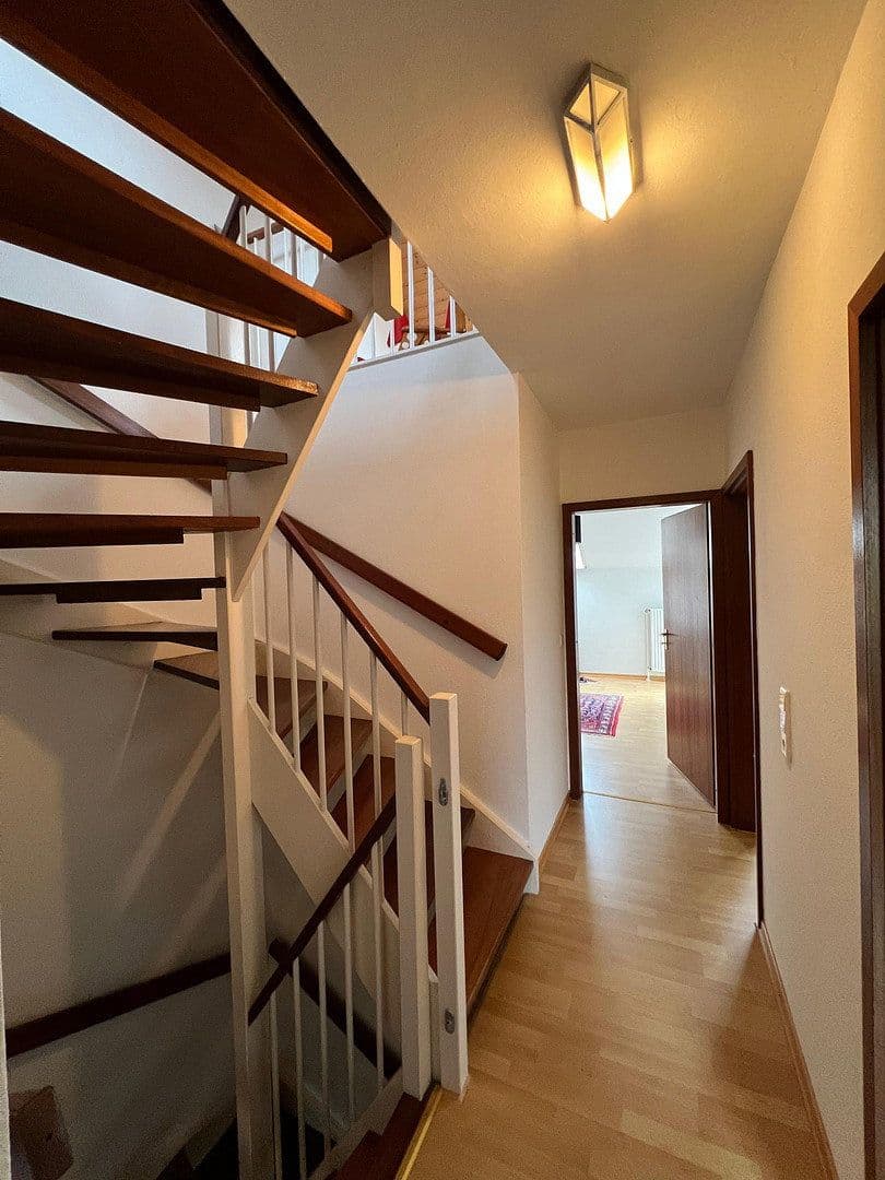 Prenájom domu 138 m², pozemek 192 m², Kiel, Šlezvicko-Holštajnsko Prenájom domu 138 m², pozemek 192 m², Kiel, Šlezvicko-Holštajnsko