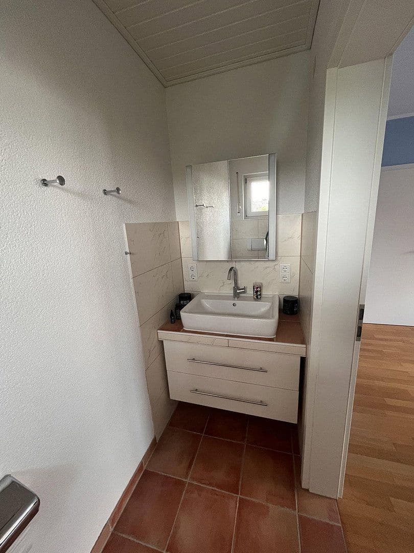 Prenájom bytu 3-izbový 135 m², Messel, Hesensko Prenájom bytu 3-izbový 135 m², Messel, Hesensko
