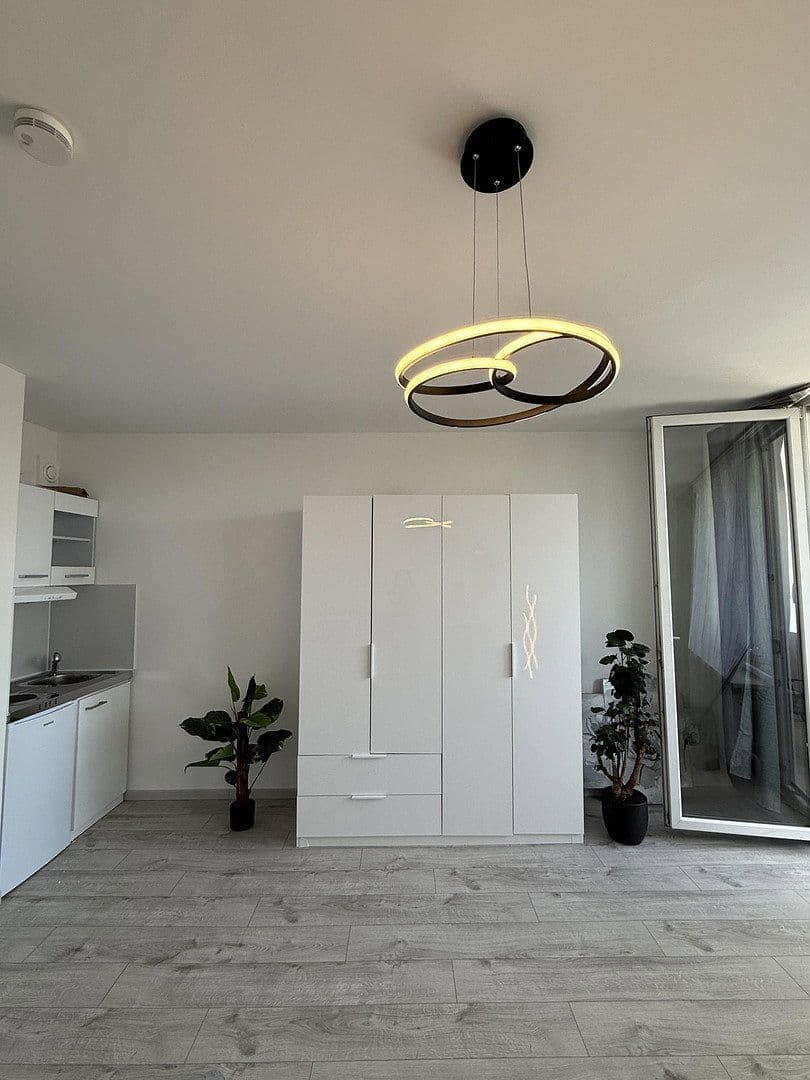 Prenájom bytu 1-izbový 30 m², München, Bavorsko Prenájom bytu 1-izbový 30 m², München, Bavorsko