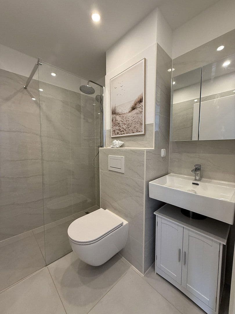 Prenájom bytu 1-izbový 30 m², München, Bavorsko Prenájom bytu 1-izbový 30 m², München, Bavorsko