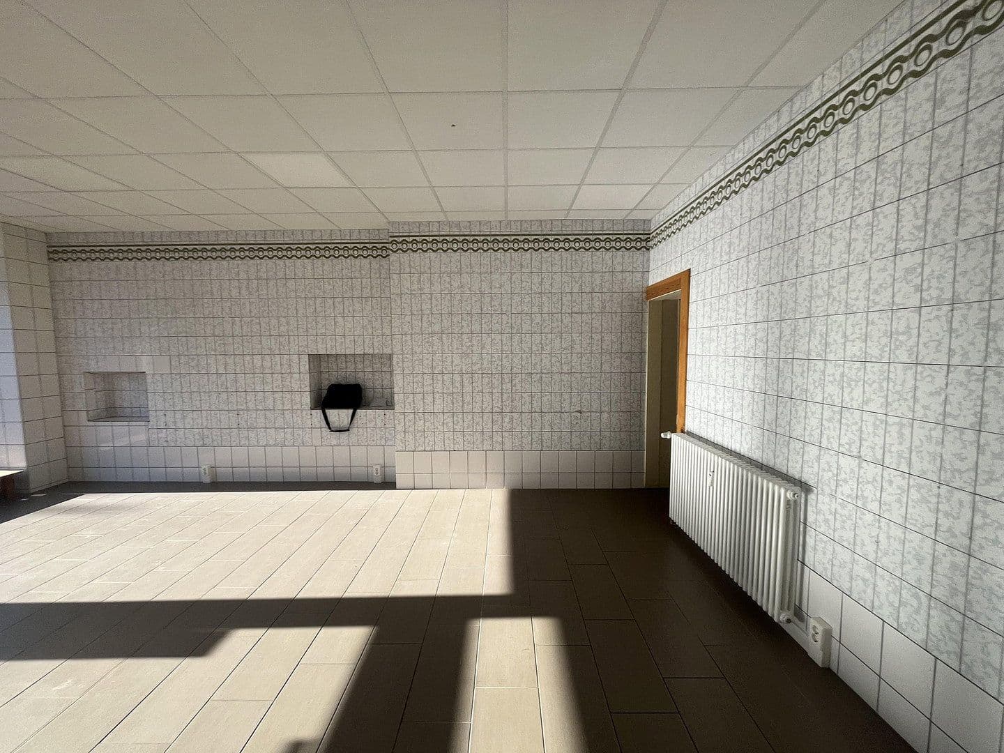 Prenájom nebytového priestoru 81 m², Tempelhofer Damm 209, Berlin, Berlín Prenájom nebytového priestoru 81 m², Tempelhofer Damm 209, Berlin, Berlín