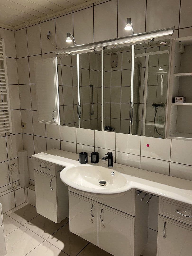 Prenájom bytu 3-izbový 86 m², Friedrich-Ebert-Straße 15, Sindelfingen, Bádensko-Wurttembersko Prenájom bytu 3-izbový 86 m², Friedrich-Ebert-Straße 15, Sindelfingen, Bádensko-Wurttembersko