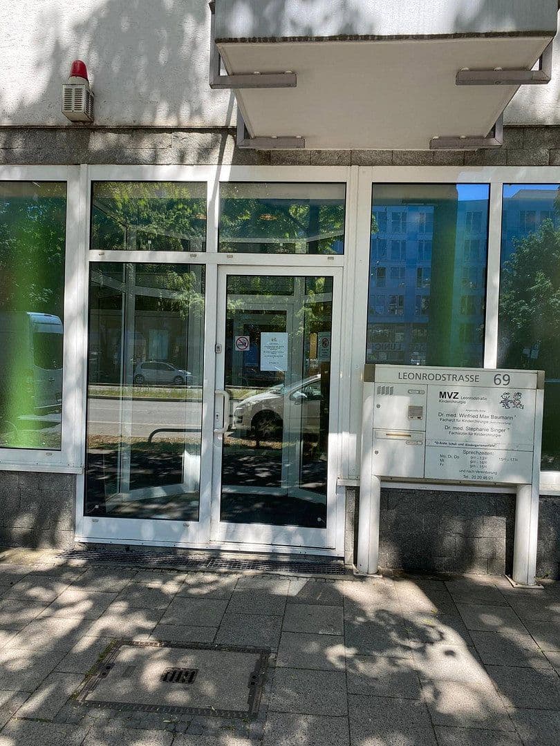 Prenájom kancelárie 305 m², Leonrodstr 69, München, Bavorsko Prenájom kancelárie 305 m², Leonrodstr 69, München, Bavorsko