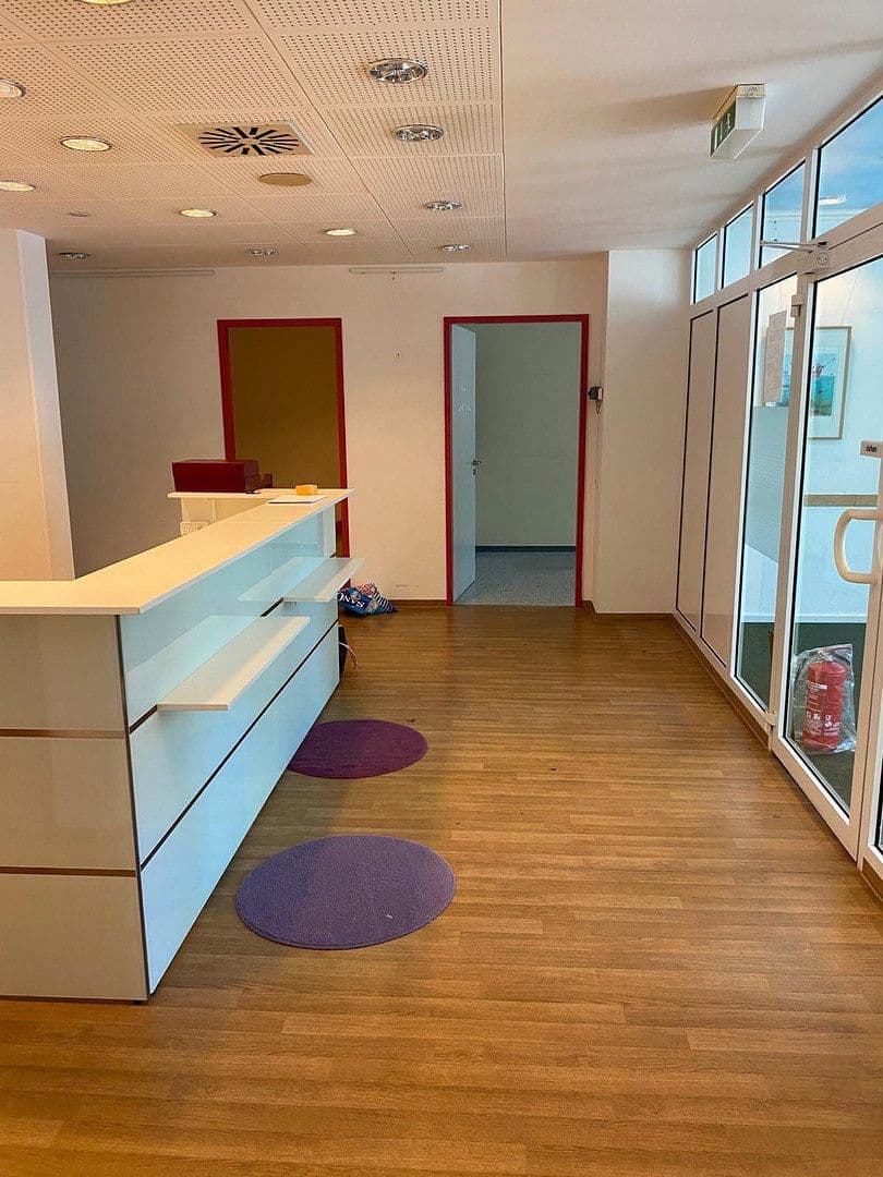 Prenájom kancelárie 305 m², Leonrodstr 69, München, Bavorsko Prenájom kancelárie 305 m², Leonrodstr 69, München, Bavorsko