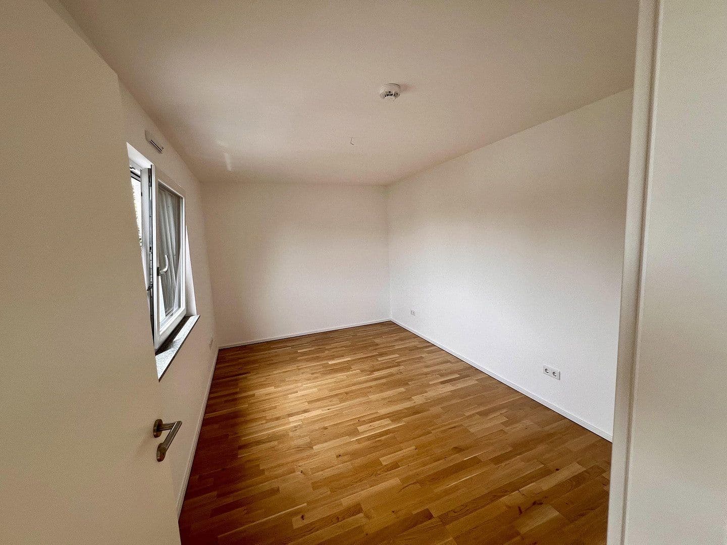 Prenájom bytu 2-izbový 60 m², Siegburg, Severné Porýnie - Westfálsko Prenájom bytu 2-izbový 60 m², Siegburg, Severné Porýnie - Westfálsko
