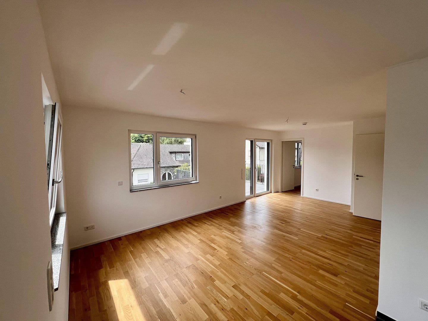 Prenájom bytu 2-izbový 60 m², Siegburg, Severné Porýnie - Westfálsko Prenájom bytu 2-izbový 60 m², Siegburg, Severné Porýnie - Westfálsko