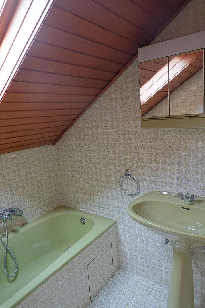 Predaj domu 160 m², pozemek 271 m², Bensheim, Hesensko Predaj domu 160 m², pozemek 271 m², Bensheim, Hesensko