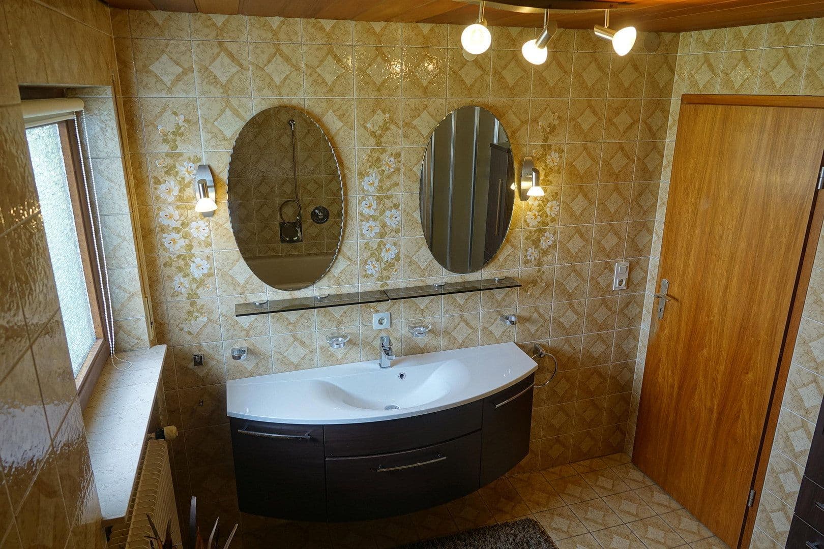 Predaj domu 160 m², pozemek 271 m², Bensheim, Hesensko Predaj domu 160 m², pozemek 271 m², Bensheim, Hesensko