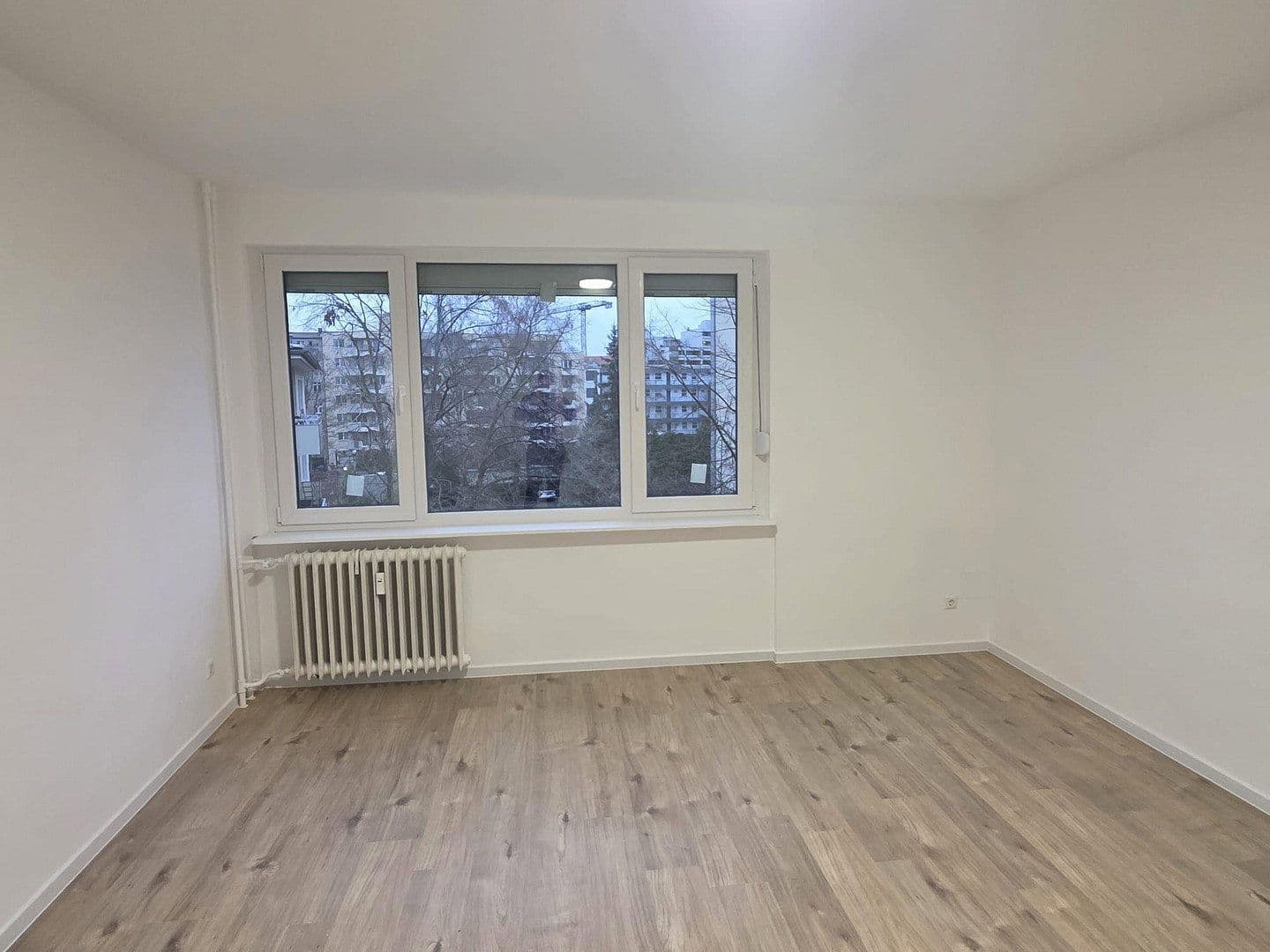 Predaj bytu 2-izbový 58 m², Eosander Str.36, Berlin, Berlín Predaj bytu 2-izbový 58 m², Eosander Str.36, Berlin, Berlín