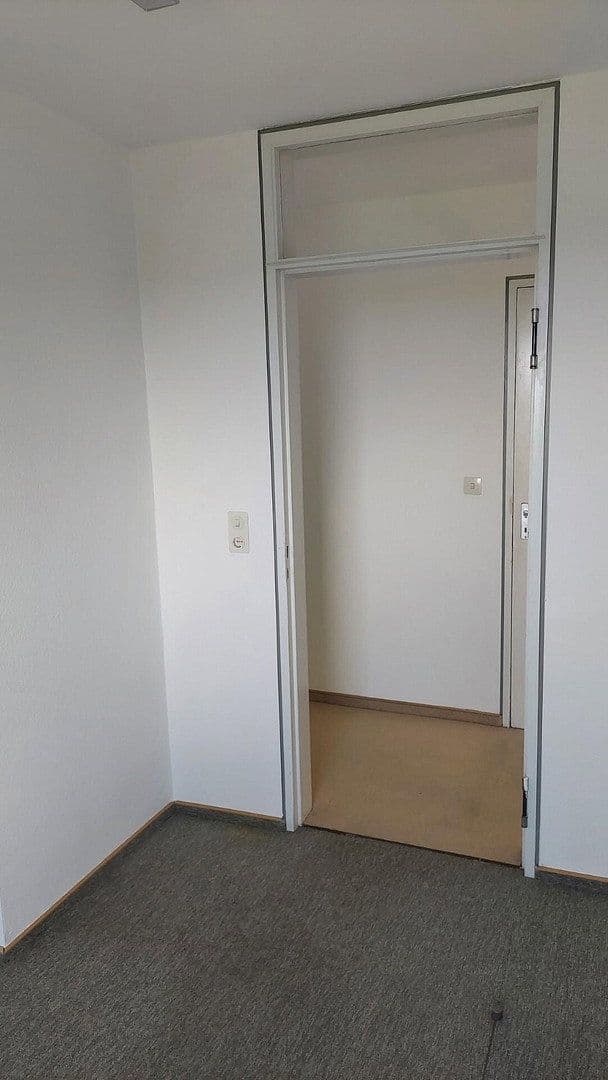 Prenájom bytu 2-izbový 56 m², Reutlingen, Bádensko-Wurttembersko Prenájom bytu 2-izbový 56 m², Reutlingen, Bádensko-Wurttembersko