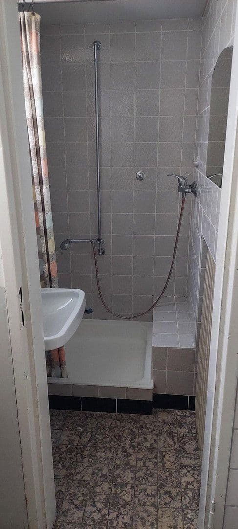 Prenájom bytu 2-izbový 56 m², Reutlingen, Bádensko-Wurttembersko Prenájom bytu 2-izbový 56 m², Reutlingen, Bádensko-Wurttembersko