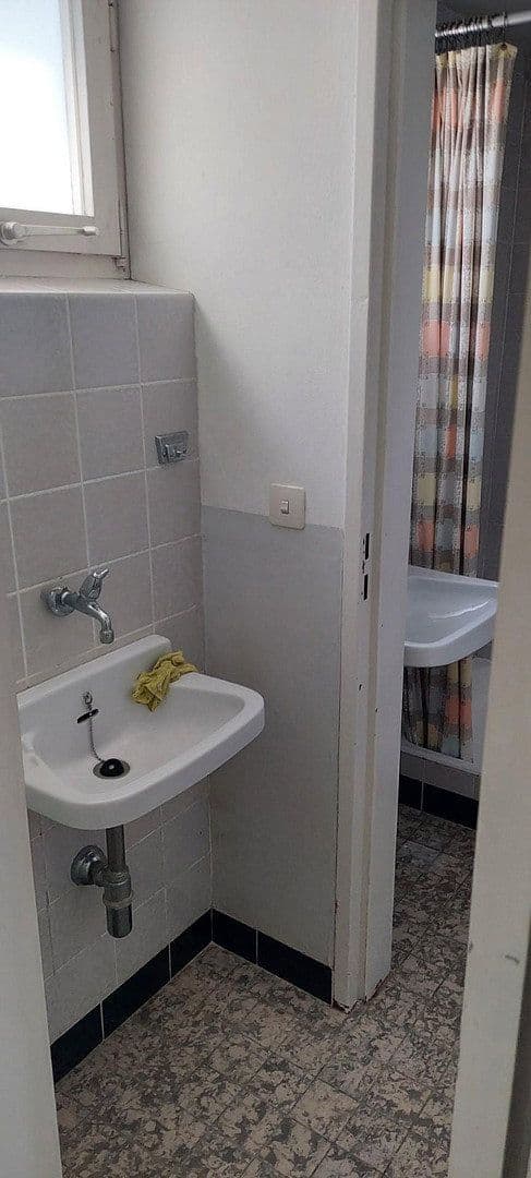Prenájom bytu 2-izbový 56 m², Reutlingen, Bádensko-Wurttembersko Prenájom bytu 2-izbový 56 m², Reutlingen, Bádensko-Wurttembersko
