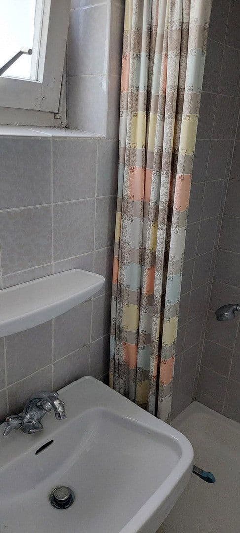 Prenájom bytu 2-izbový 56 m², Reutlingen, Bádensko-Wurttembersko Prenájom bytu 2-izbový 56 m², Reutlingen, Bádensko-Wurttembersko