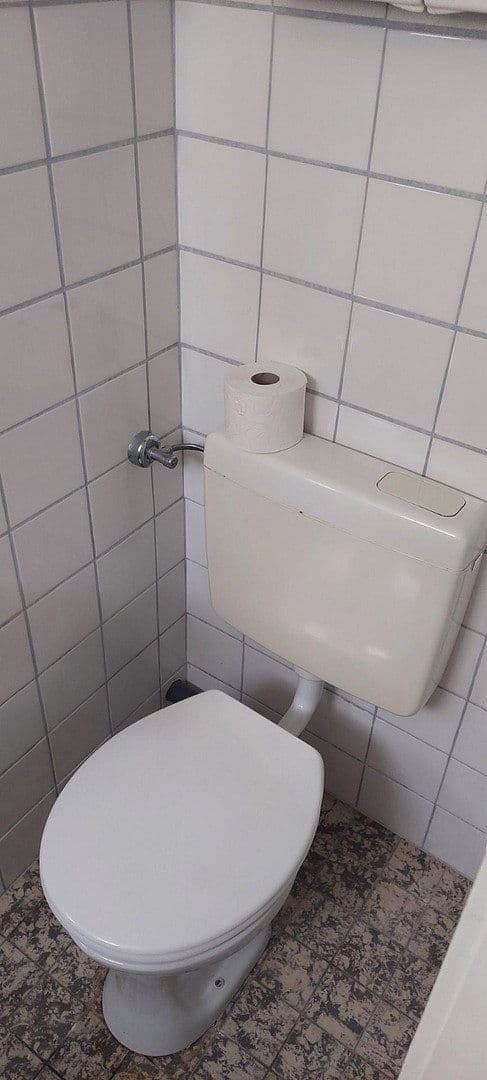 Prenájom bytu 2-izbový 56 m², Reutlingen, Bádensko-Wurttembersko Prenájom bytu 2-izbový 56 m², Reutlingen, Bádensko-Wurttembersko