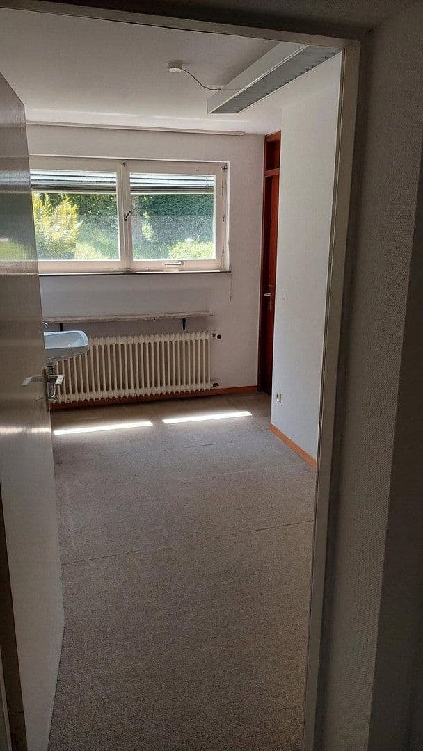 Prenájom bytu 2-izbový 56 m², Reutlingen, Bádensko-Wurttembersko Prenájom bytu 2-izbový 56 m², Reutlingen, Bádensko-Wurttembersko