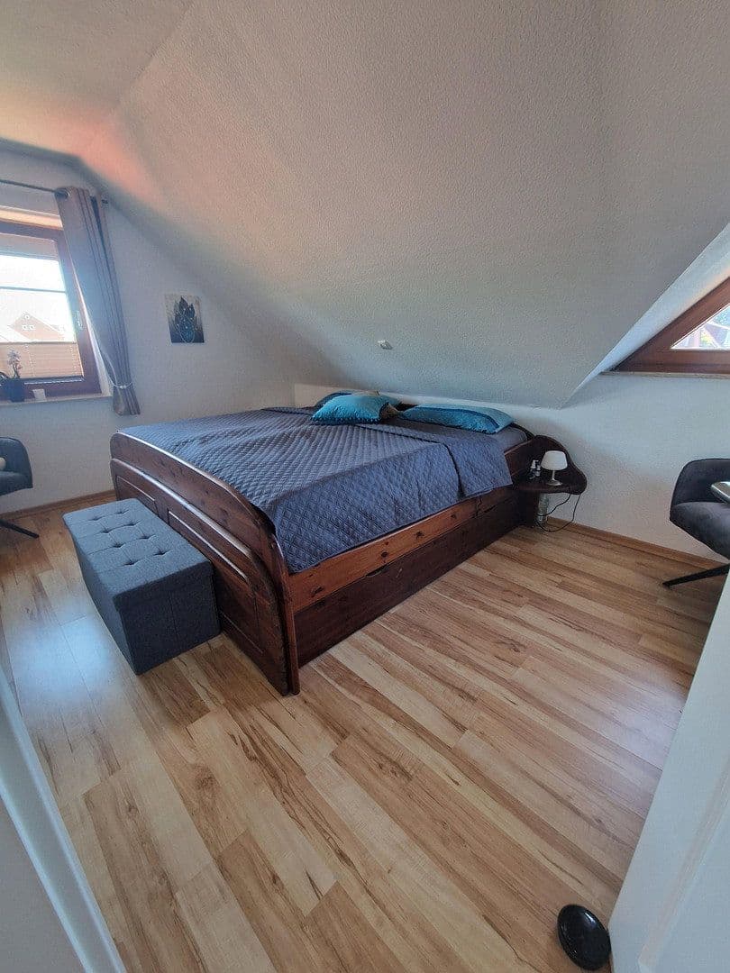 Predaj domu 123 m², pozemek 545 m², Seelze, Dolné Sasko Predaj domu 123 m², pozemek 545 m², Seelze, Dolné Sasko