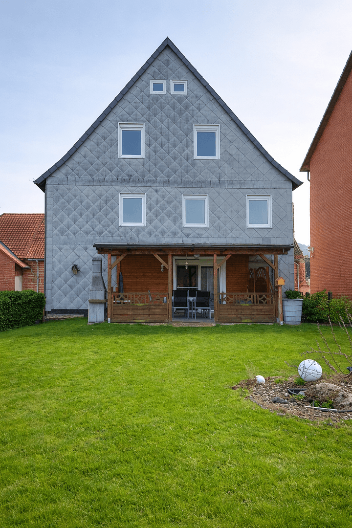 Predaj domu 280 m², pozemek 1.380 m², Im Bracken 3, Bad Münder am Deister, Dolné Sasko Predaj domu 280 m², pozemek 1.380 m², Im Bracken 3, Bad Münder am Deister, Dolné Sasko