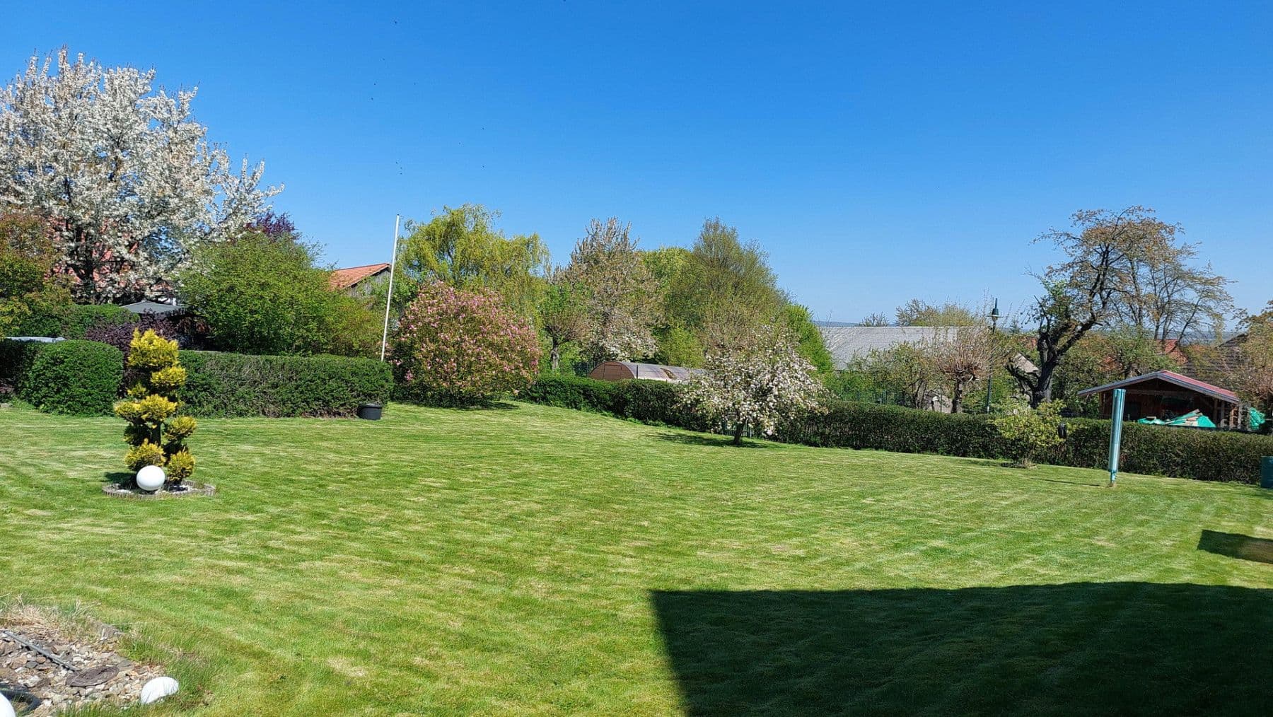 Predaj domu 280 m², pozemek 1.380 m², Im Bracken 3, Bad Münder am Deister, Dolné Sasko Predaj domu 280 m², pozemek 1.380 m², Im Bracken 3, Bad Münder am Deister, Dolné Sasko