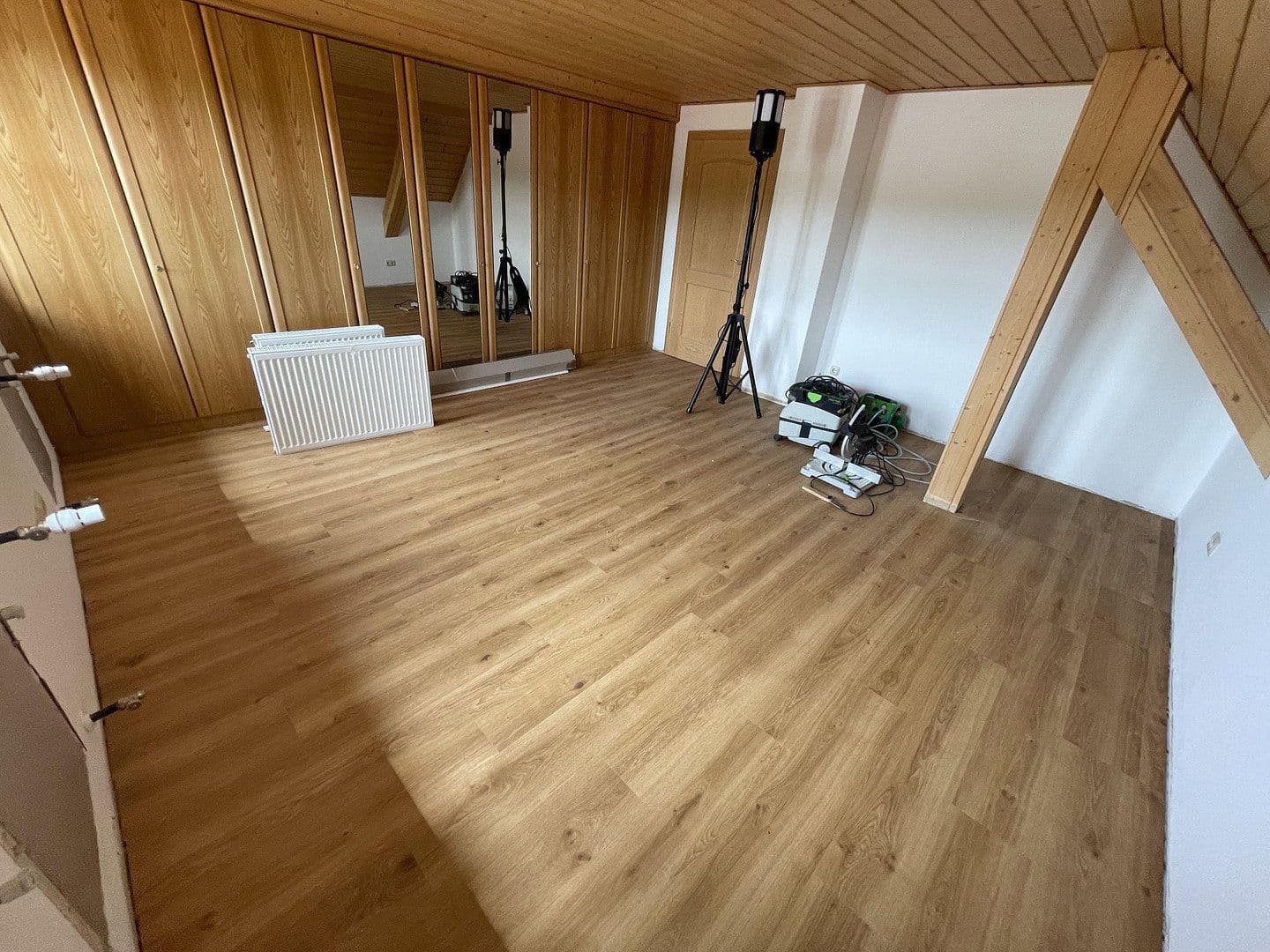 Prenájom bytu 4-izbový 141 m², Regenstauf, Bavorsko Prenájom bytu 4-izbový 141 m², Regenstauf, Bavorsko